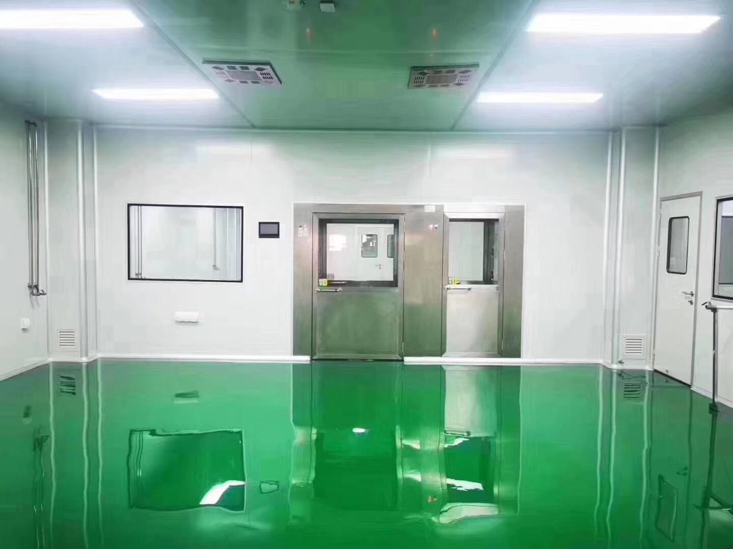 懷化正有體育設(shè)施有限公司,正有體育設(shè)施,湖南運(yùn)動場地施工,塑膠跑道施工,球場施工,塑膠球場施工,球場施工,環(huán)氧地坪施工,廠房地坪施工,無塵車間施工,停車場施工,塑膠跑道價格